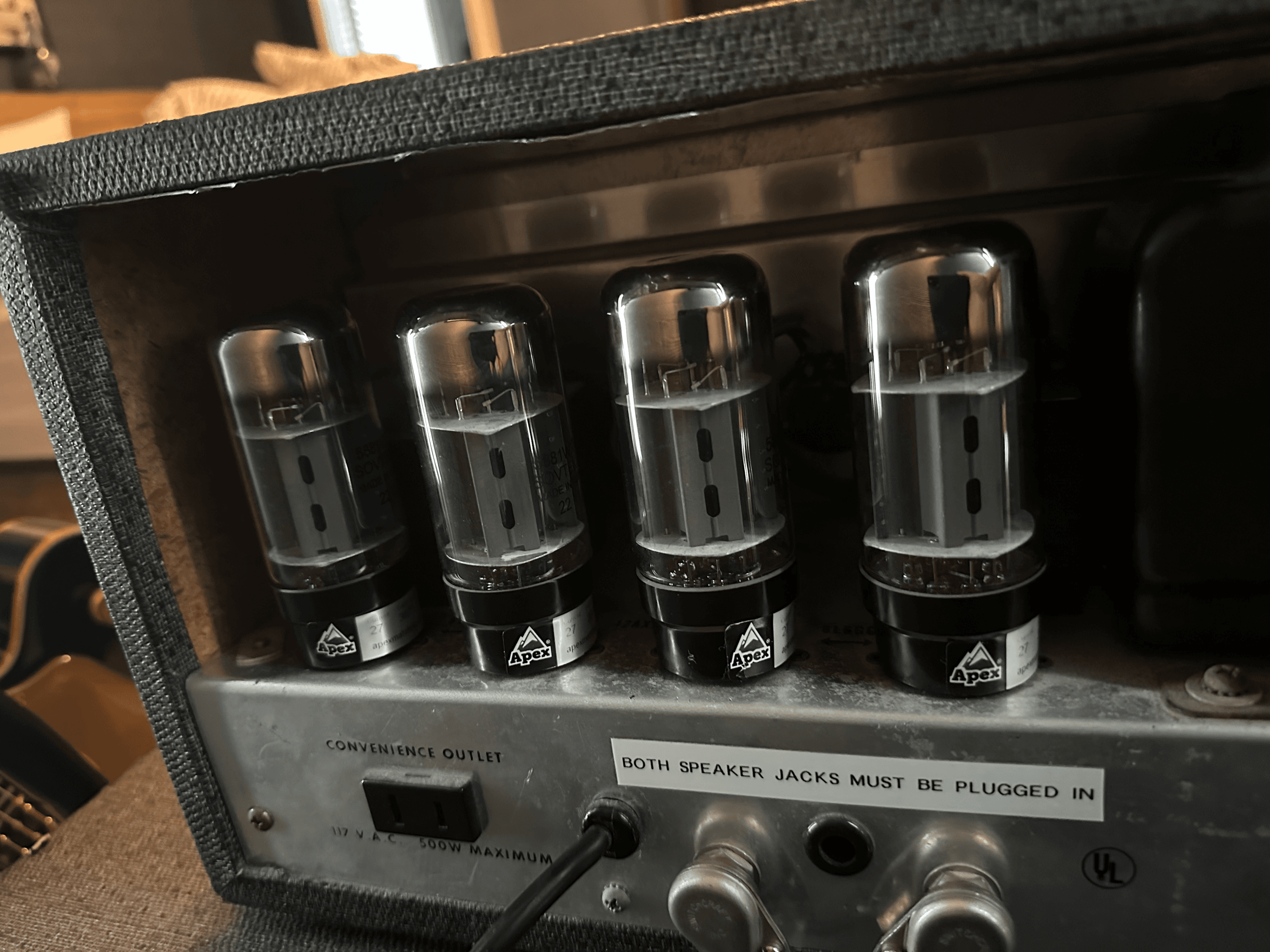 Silvertone 1485 power tubes glowing in the chassis